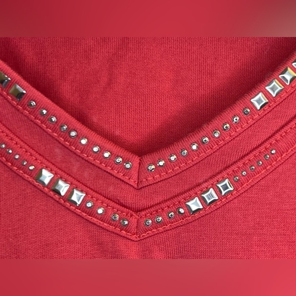 Sale Alia Women’s Top 1X Coral V-Neck Short Sleeves Sequins - Picture 4 of 10